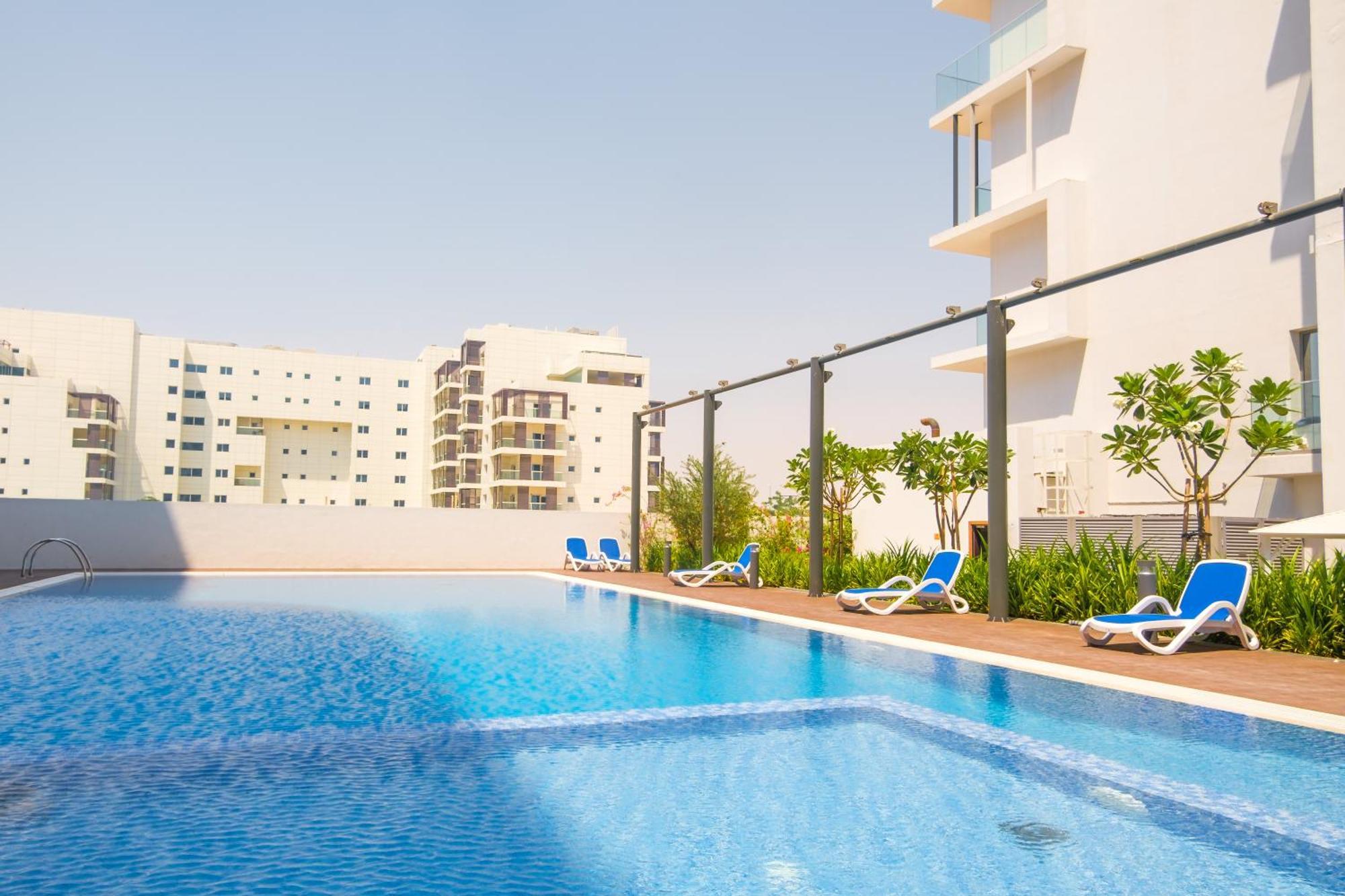 The Chic Retreat, Stylish Close To Yas & Airport Appartement